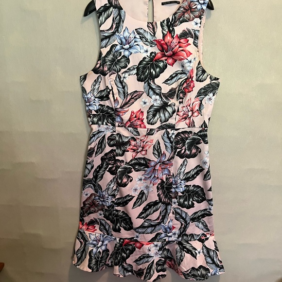 👗👗👗Summer dress from Myers Australia: size 10 Tokito brand - Picture 2 of 8